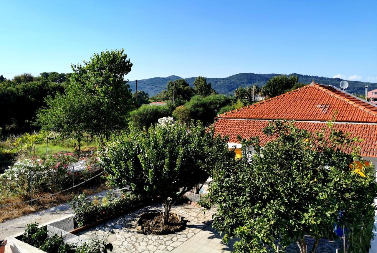 Maria'S Studios Agios Georgios  Bagian luar foto