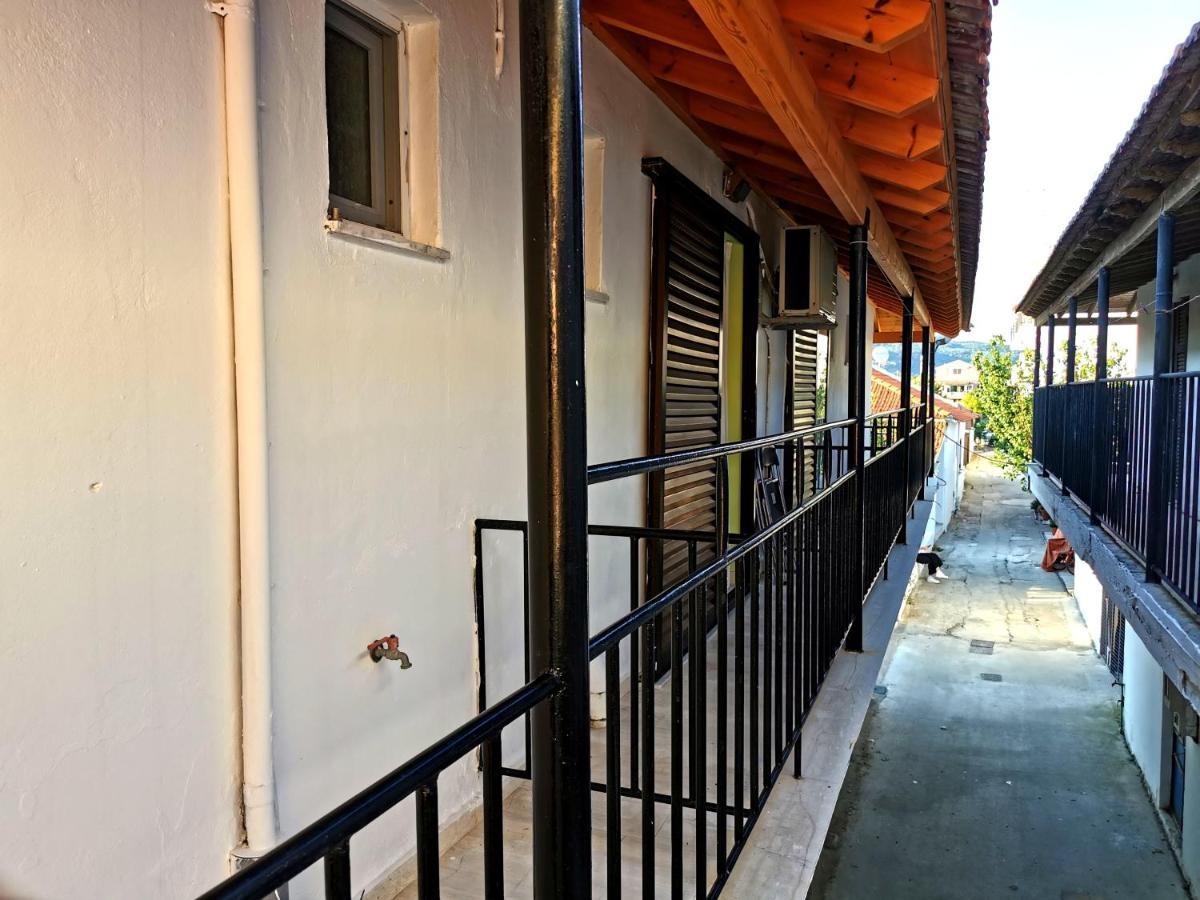 Maria'S Studios Agios Georgios  Bagian luar foto