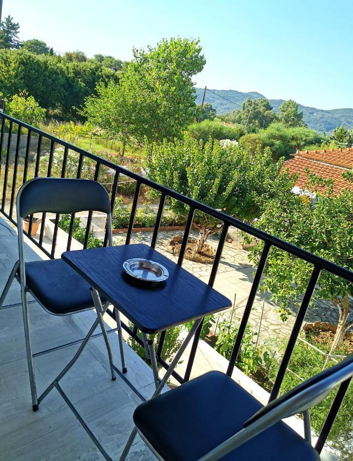 Maria'S Studios Agios Georgios  Bagian luar foto
