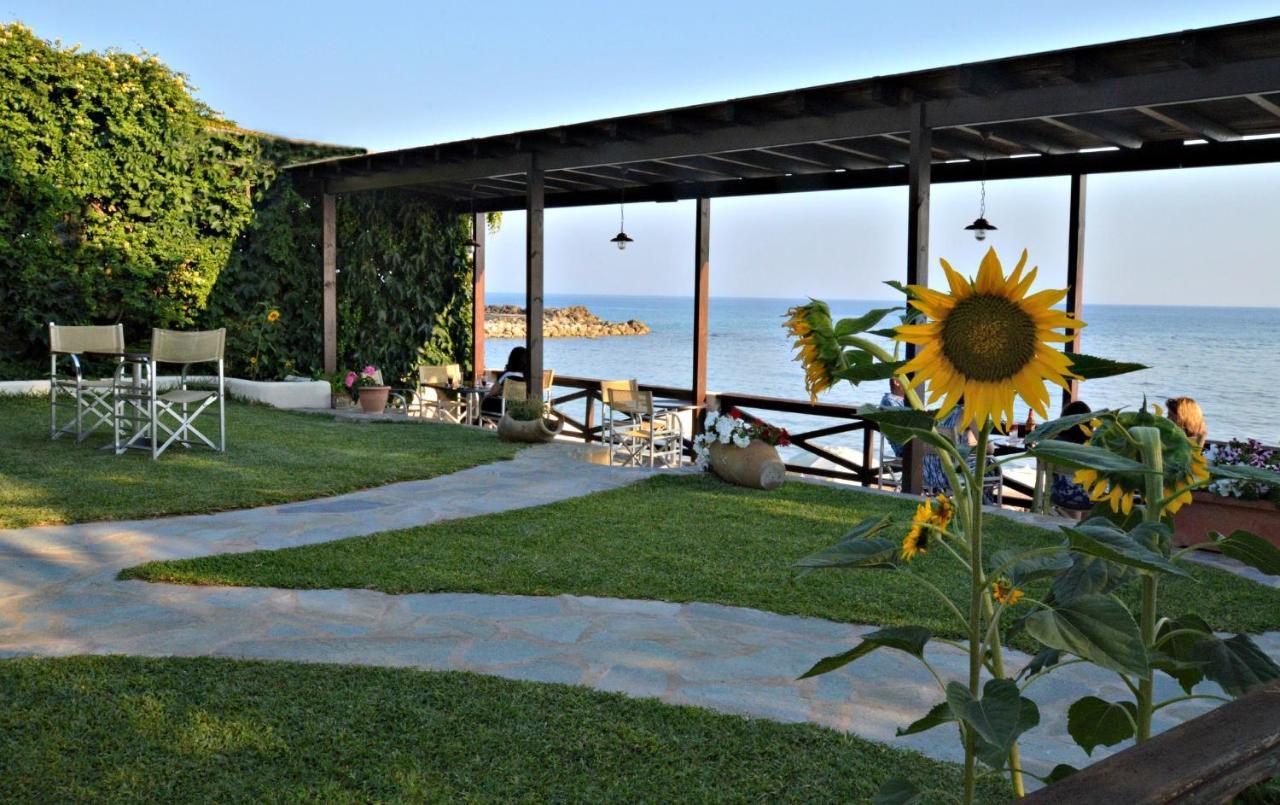 Maria'S Studios Agios Georgios  Bagian luar foto